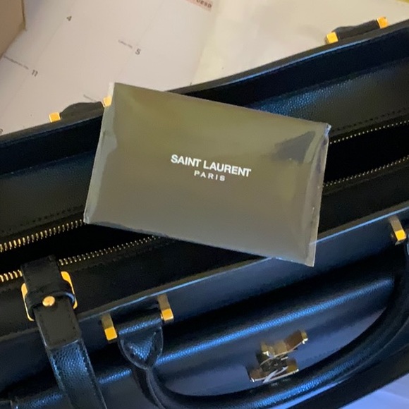 YSL Uptown Tote With Envelope - Black Leather - Picture 6 of 7